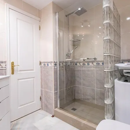 Altamira 61 - One Bed Apartman *